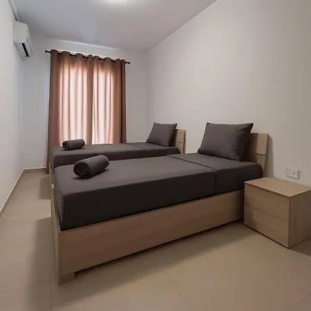 Apartment 2br Modern G2 *